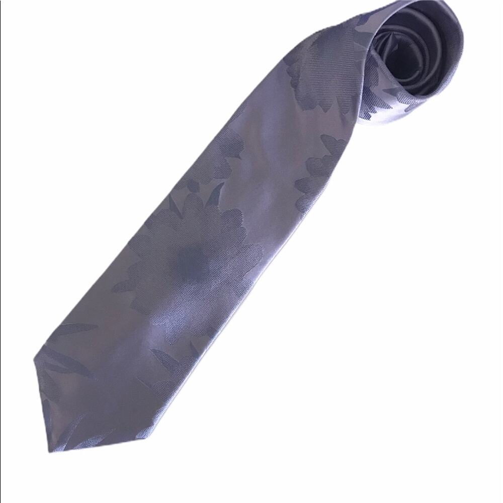 DKNY Blue Lavender Floral 100% Silk Tie - Picture 4 of 6